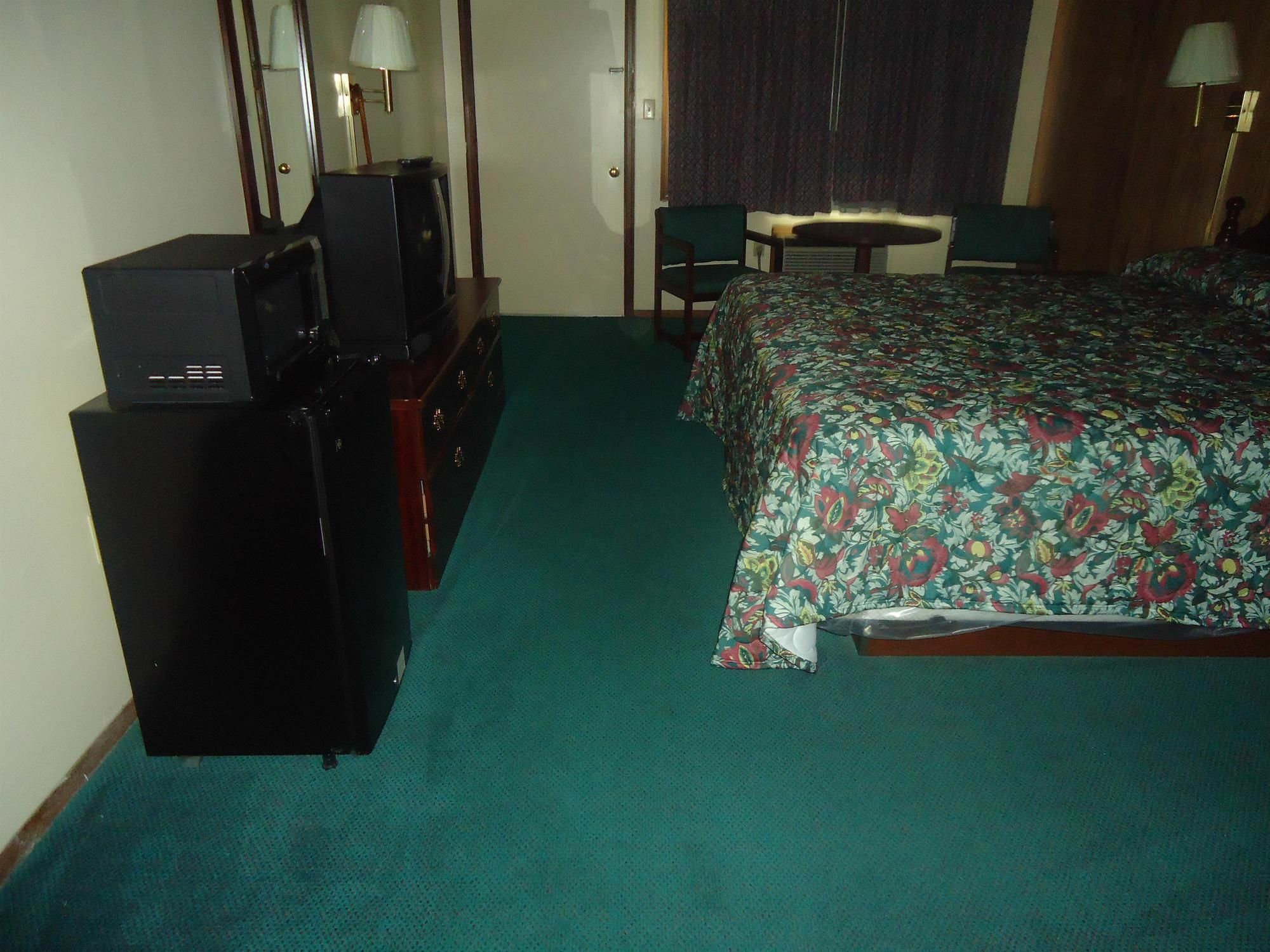กรีน วัลเลย์ โมเทล วินส์ตัน ซาเลม Motel วินสตัน-ซาเลม ภายนอก รูปภาพ