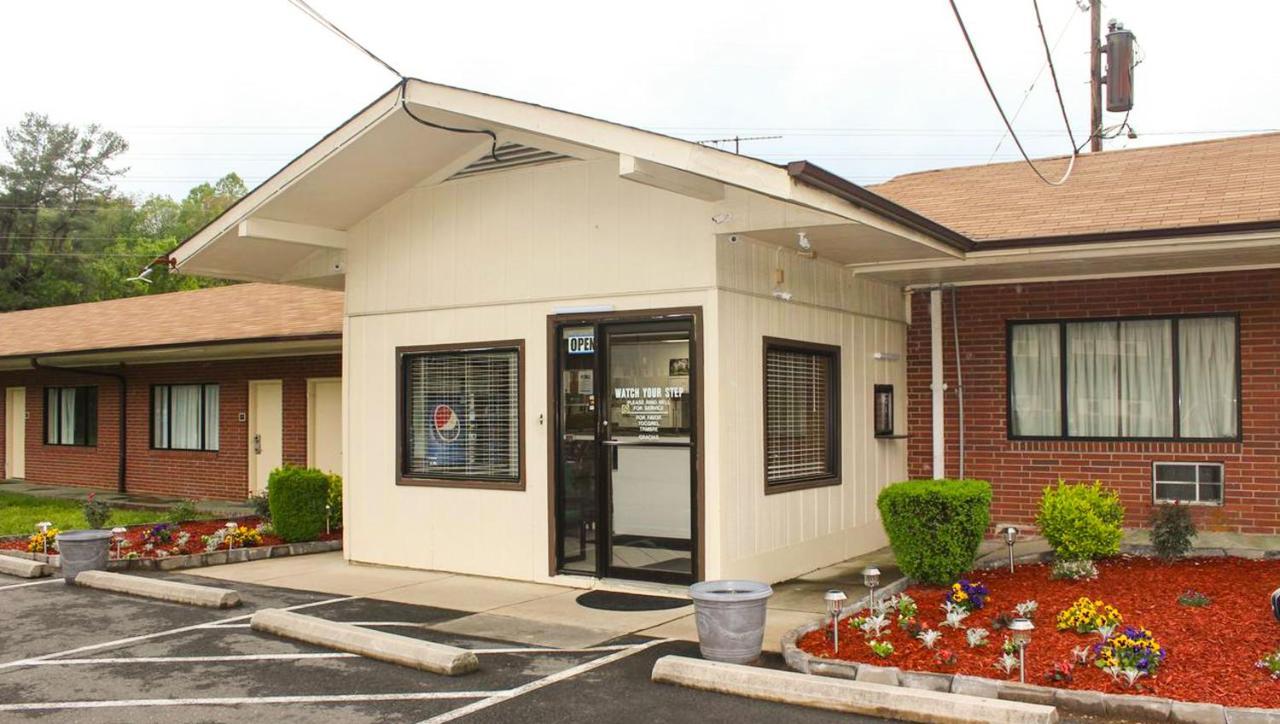 กรีน วัลเลย์ โมเทล วินส์ตัน ซาเลม Motel วินสตัน-ซาเลม ภายนอก รูปภาพ